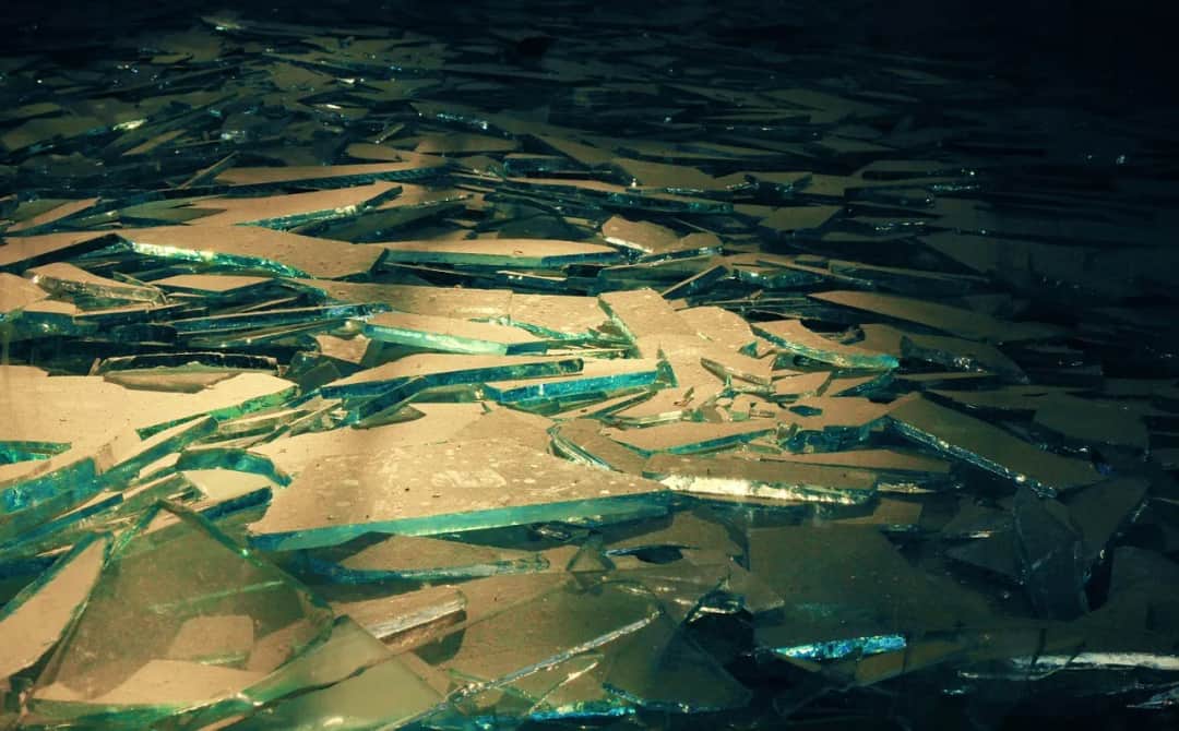 Gdzie wyrzucić szyby okienne, aby uniknąć problemów z recyklingiem?