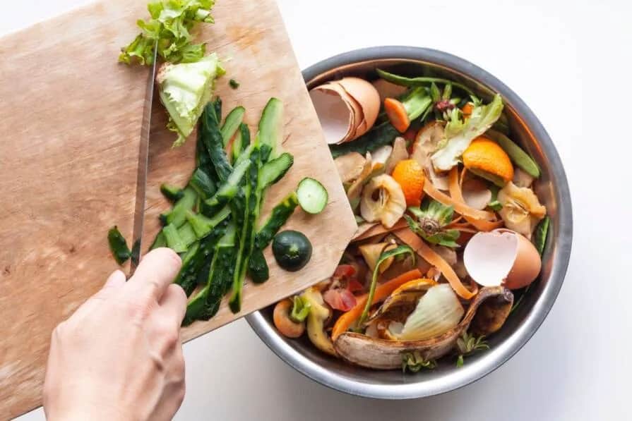 Jak ograniczyć marnowanie jedzenia w domu i firmie?