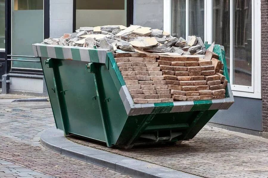 Jak prawidłowo recyklingować scrab i odpady budowlane – praktyczne porady