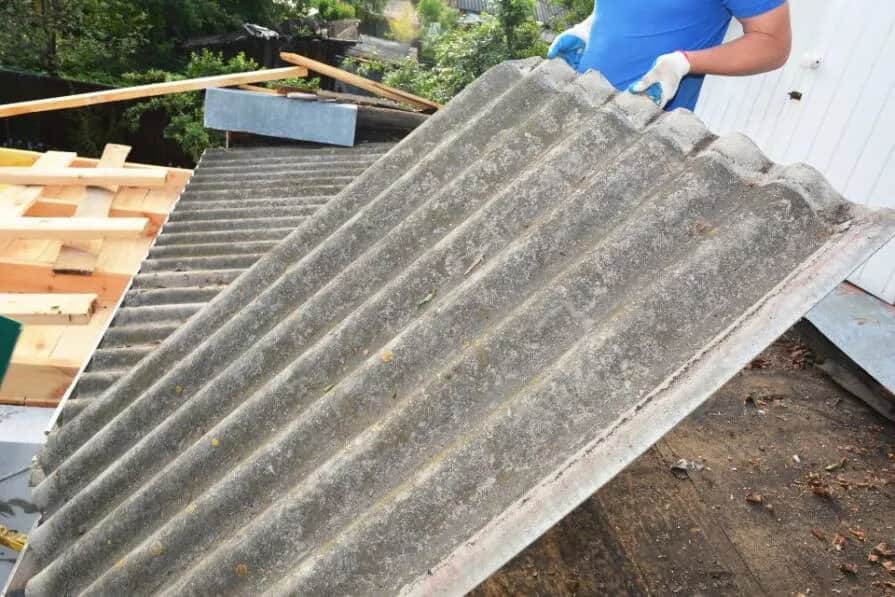 Jak bezpiecznie usunąć azbest? Metody utylizacji materiałów zawierających azbest w Polsce