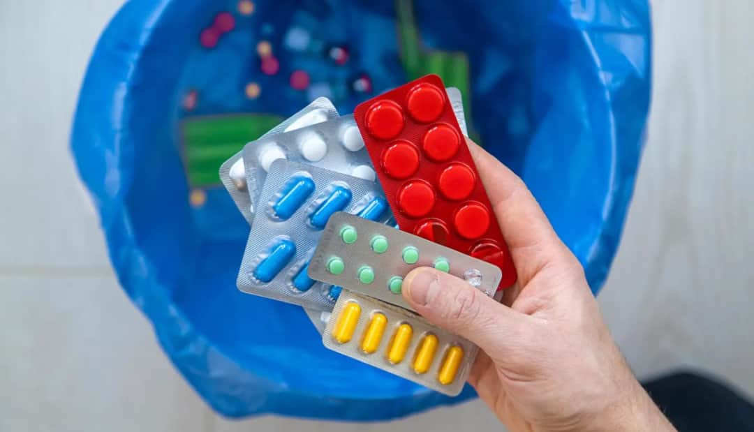 Gdzie wyrzucić przeterminowane leki i uniknąć zagrożeń dla zdrowia